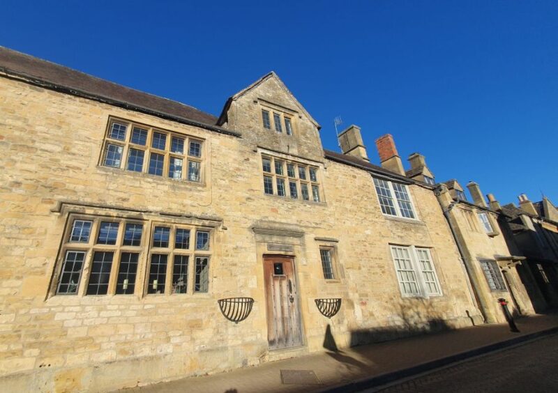 Cotswolds: Stratford-Upon-Avon 2-Day Tour With Cottage Stay - Panoramic Views at Dovers Hill