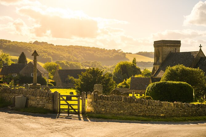 Cotswolds Village Private Car Tour and Photoshoot - Pricing and Booking