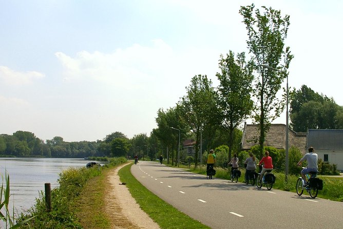 Countryside Bike Tour From Amsterdam: Windmills and Dutch Cheese - Dutch Cheese and Clog Farm