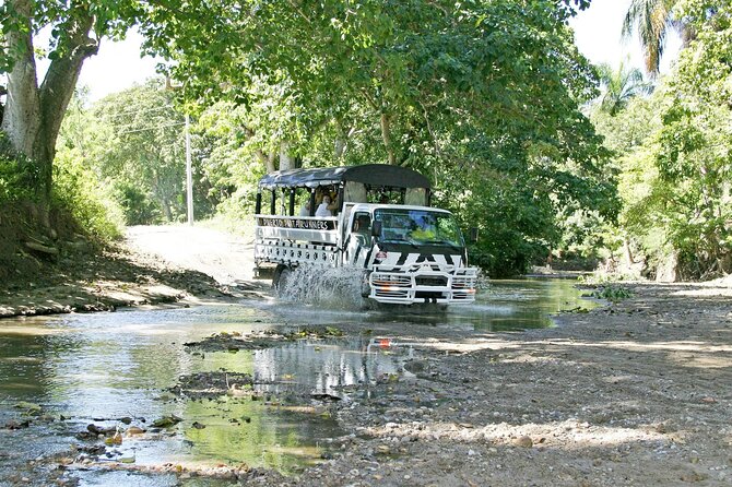 Countryside Full-Day Guided Tour With Beach Stop and Lunch - Booking and Considerations