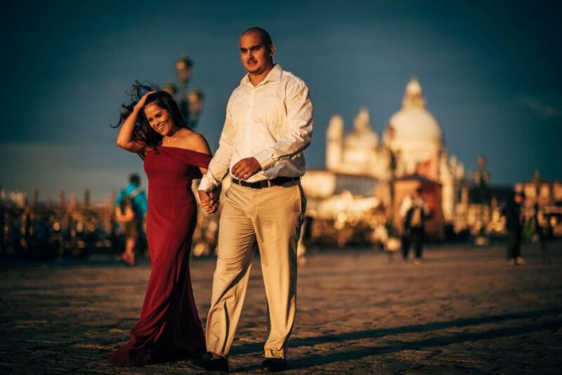 Couple Photography in Romantic Venice Among the Streets And. - Inclusions and What to Expect