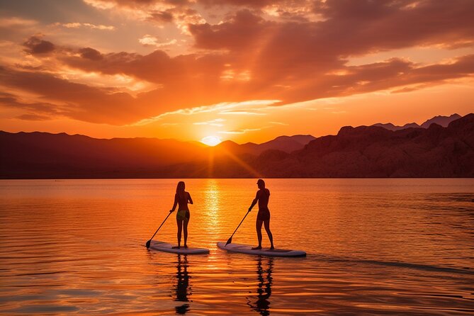 Couples Date at the Lake: Paddleboarding and Picnic - Key Points