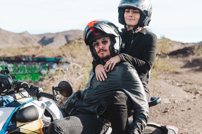Couples Private Guided Red Rock Canyon Tour On A CanAm Trike - Communication During Tour