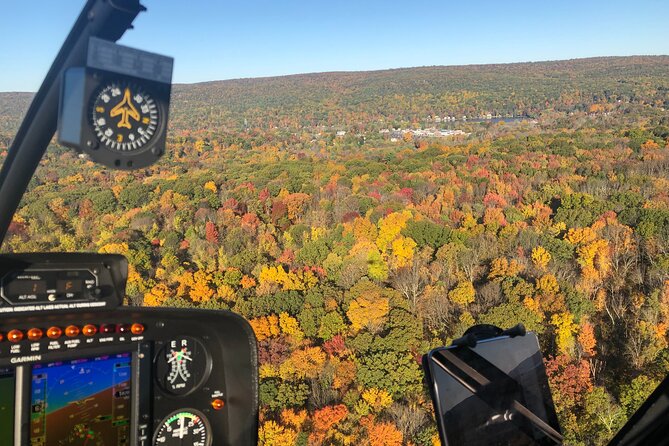Couples Private Hudson Valley Fall Foliage Helicopter Tour From Westchester - Key Points