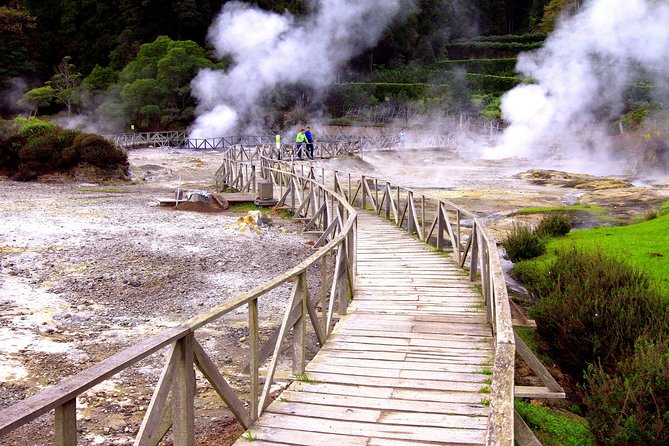 Couples PRIVATE Hybrid 4X4 Tour - Furnas (Inc Hot Springs and 3 Course Lunch) - Culinary Experiences