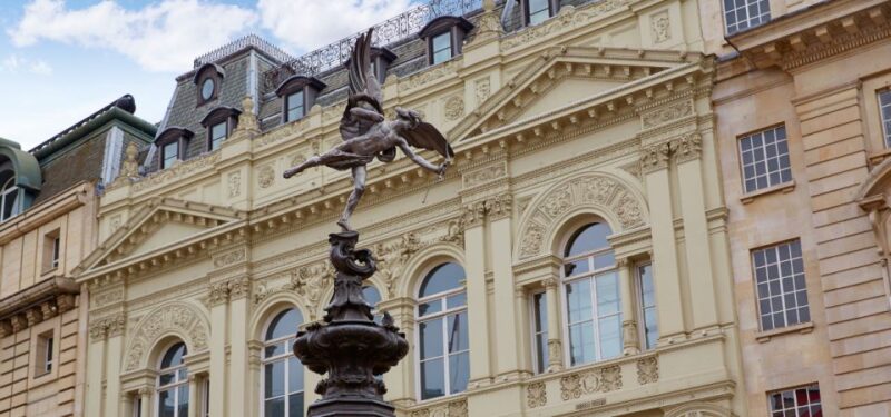 Covent Garden to Piccadilly Circus Walking Tour With an App - Discovering Royal Opera House