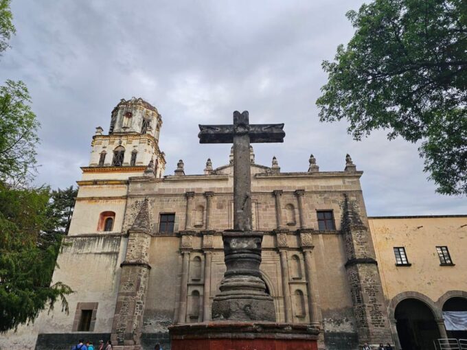 Coyoacan Walking Tour: Myths, Legends, and Local Secrets - Frequently Asked Questions
