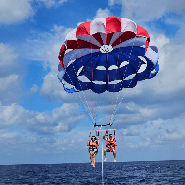 Cozumel: 15 Minute Parachute Boat Flight - Preparing for the Flight