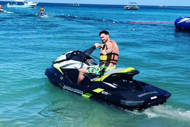 Cozumel: Best Jet Ski + Beach + Locker + Bottle of Water - Included Amenities