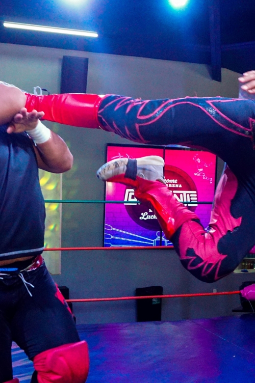 Cozumel: Mexican Wrestling Show With Tacos & Margaritas! - Vibrant Lucha Libre Performance