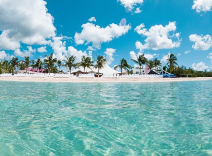 Cozumel: Playa Mia Beach Acuatic Park Day Pass - Operational Details
