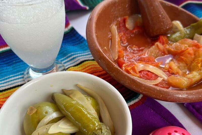 Cozumel: Salsa and Salsa Cooking and Dancing Experience - A Closer Look at the Experience