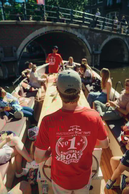 Cozy & Fun Guided Boat Tour - Amenities