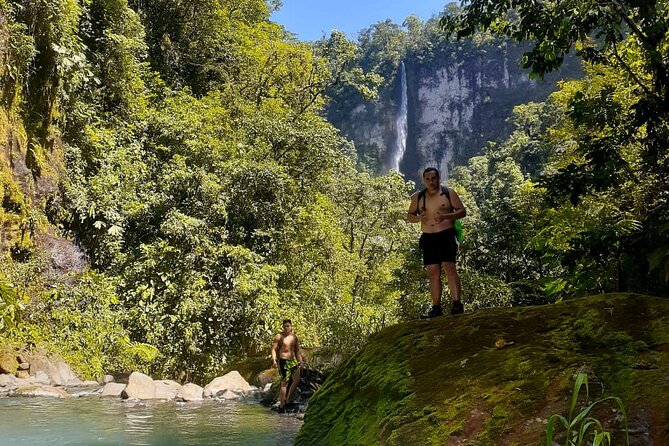 CR Natural Wonders Trek. Bajos Del Toro the Waterfall Trail + Poas Volcano. - Booking Information