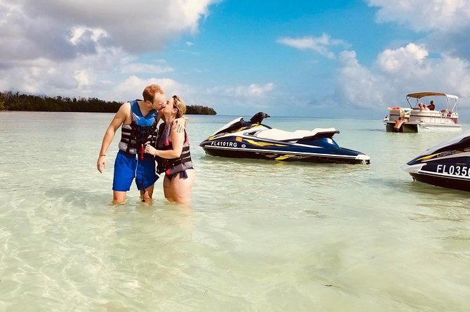 Crab Island 12 Passenger Pontoon Boat Rentals - Key Points