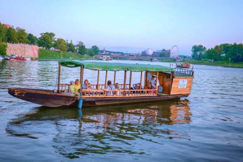 Cracow: Private Evening Boat Tour - Experience Highlights