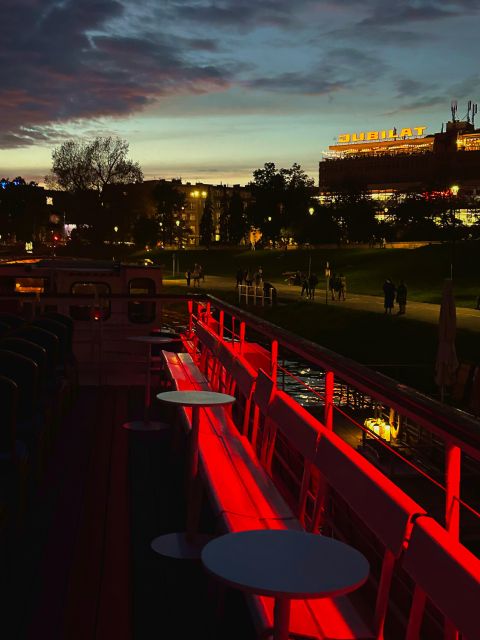 Cracow: Private Evening Boat Tour - Audio Guide Options