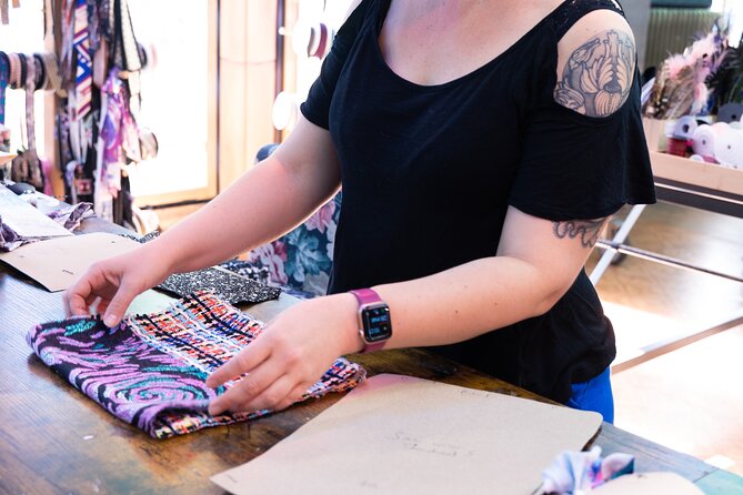Craft a Unique Parisian Luxury Bag - Duration and Class Size