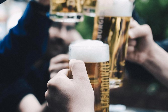 Craft Beer Bar Hopping - Exploring Craft Beer Bars