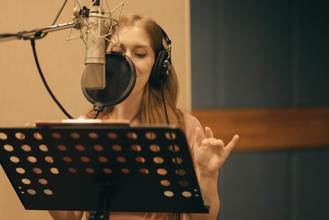 Create Your Own Album With a K-Pop Vocal Trainer in the Studio! - Accessibility and Transportation