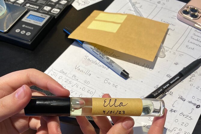 Create Your Signature Perfume in Miami - Fragrance Notes and Profiles