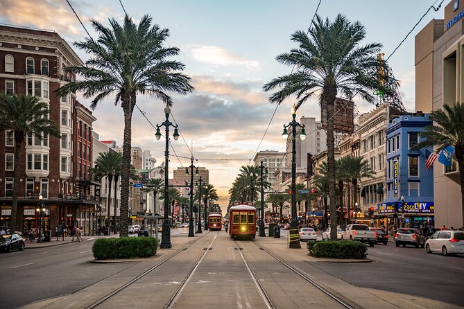 Creeps and Freaks Pub Crawl in New Orleans - Exploring the Supernatural Legends of New Orleans