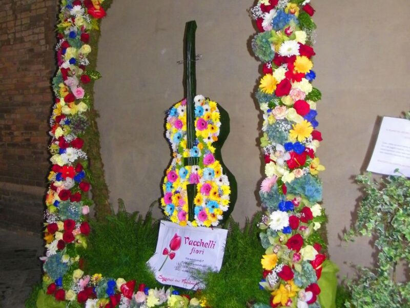 Cremona Private City Tour With Licensed Tour Guide - Key Attractions