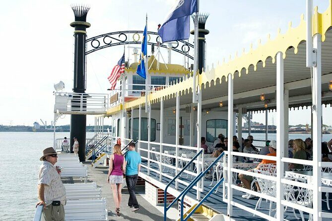 Creole Queen Weekend Jazz Brunch Cruise on the Mississippi River - An Honest Look at the Creole Queen Weekend Jazz Brunch Cruise