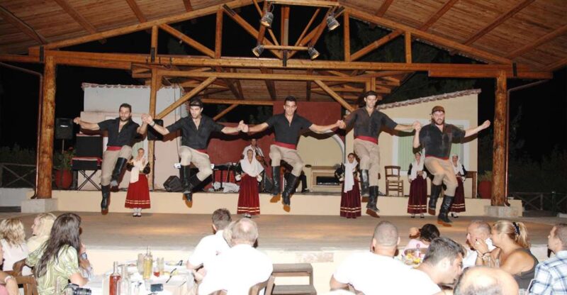 Cretan Night Experience, Dinner & Show - Key Points