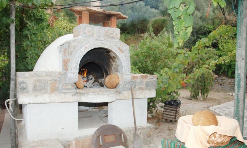 Cretan Night Experience, Dinner & Show - Cultural Immersion