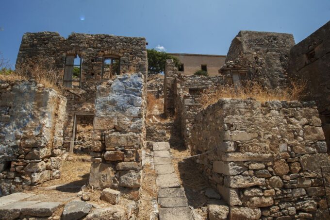 Crete: Agios Nikolaos, Plaka and Spinalonga Island Tour - Transportation and Pickup Details