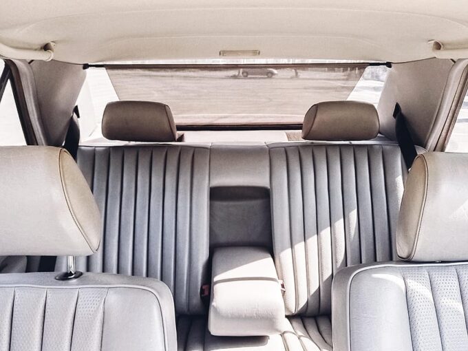 Crete: Airport Transfers With Retro Classic Luxury Car. - Why Choose This Service