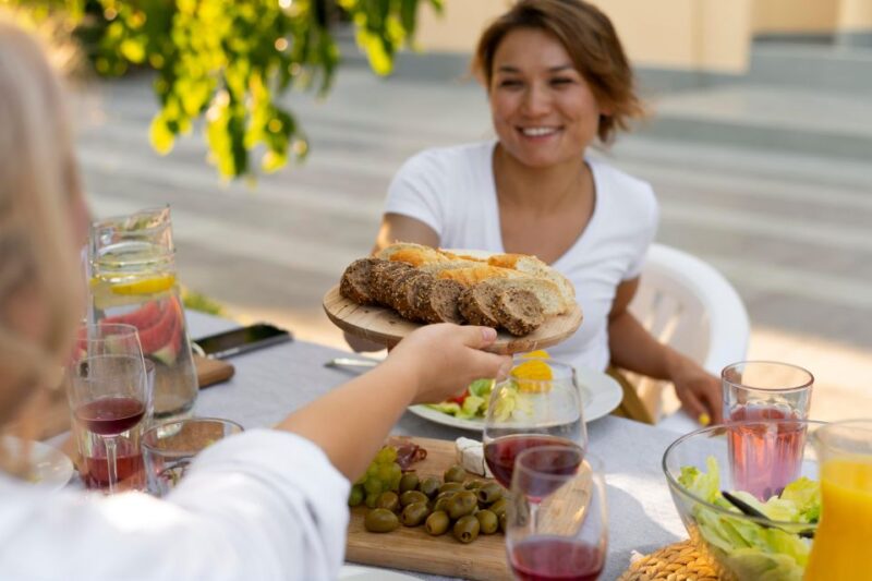 Crete: Heraklion Food and City Tour - Discovering Local Cuisine