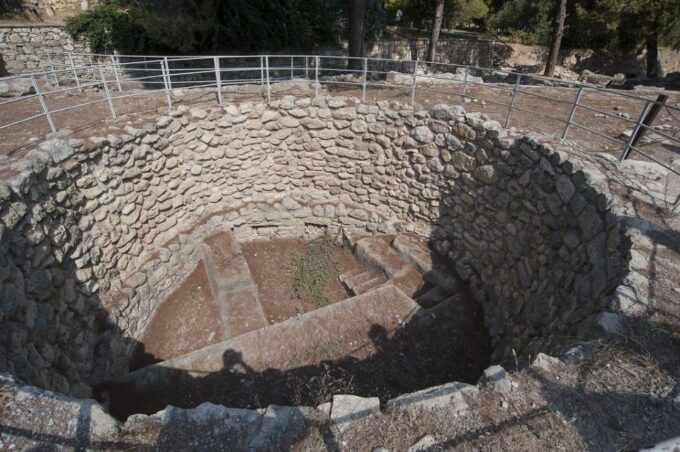 Crete: Knossos Palace and Lassithi Plateau - Cancellation Policy and Languages