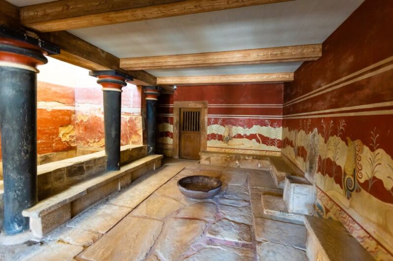 Crete: Knossos Palace and Museum E-Tickets With Audio Guides - Exploring Heraklion Museum