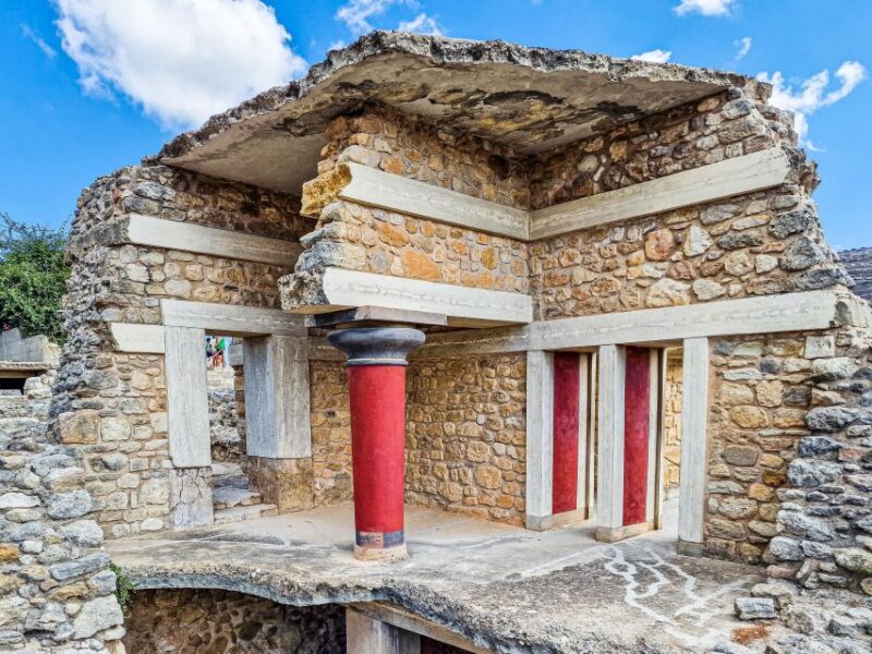 Crete: Knossos Palace, Archaeological Museum & Heraklion - Key Points