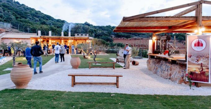 Crete: Olive Oil Factory Tour, Dinner & Traditional Dancing - Olive Oil Production