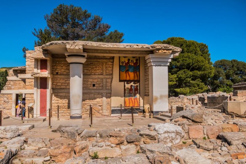 Crete: Palace of Knossos Entry Ticket & Optional Audio Guide - Audio Guide Options