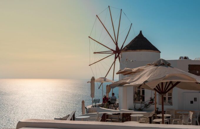 Crete: Santorini 1 Day Cruise - Indulge in Shopping and Dining