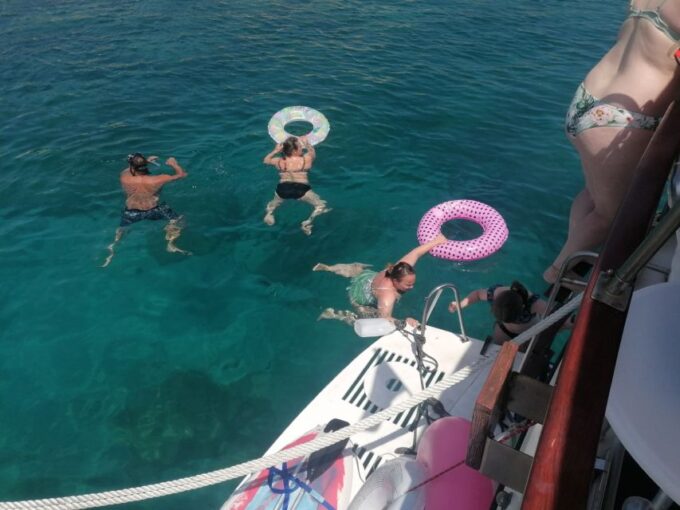 Crete: Snorkeling Boat Trip With Snack and Transfer - Transportation and Group Size