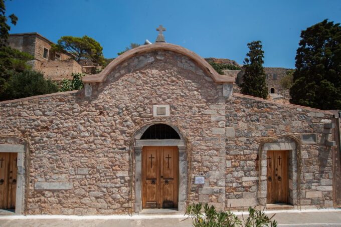 Crete: Spinalonga-Plaka-Agios Nikolaos Tour - Relaxing in Plaka Village