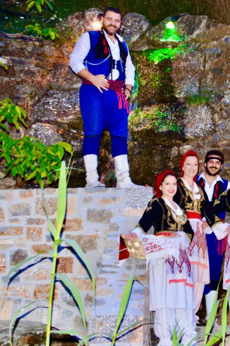Crete: Traditional Cretan Night: Live Show and Dinner - Cretan Cuisine and Local Wine