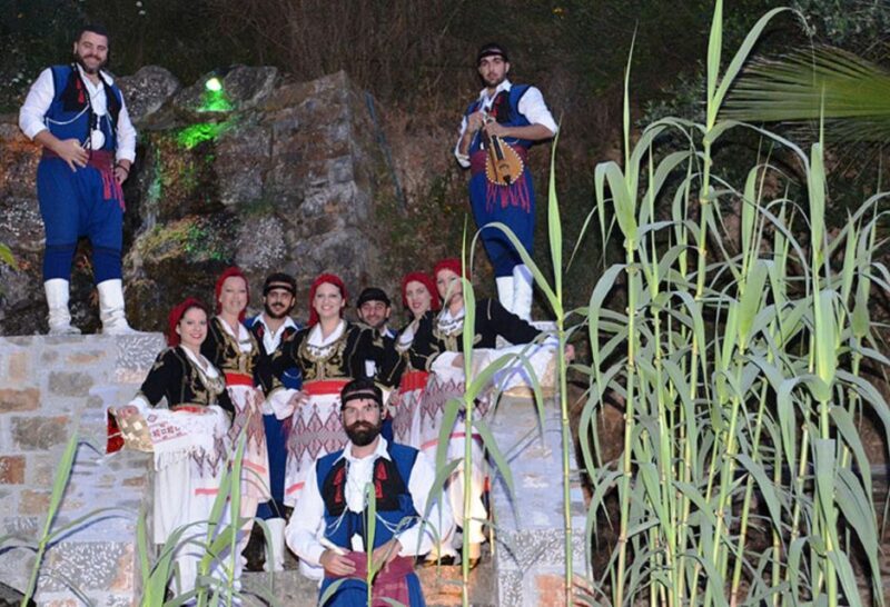 Crete: Traditional Dance Show and Buffet Dinner With Wine - Meeting Point and Pickup