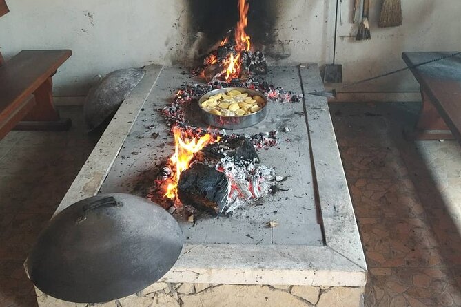 Croatian Traditional Cuisine: Peka Cooking Lesson - Gourmet Experience