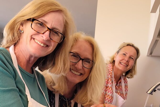 Croix Rousse Market & Rooftop Cooking Class in Lyon - Meeting Details and Accessibility