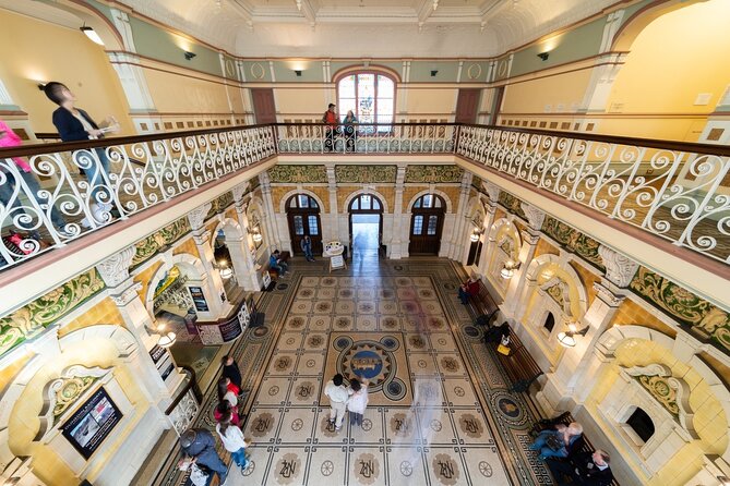 Cruise Dunedin City and Castle Tour - Tour Experience