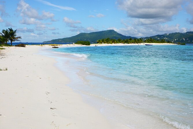 Cruise on a Classic Schooner Private Tour in Grenada - Cruise Through Picturesque Scenery