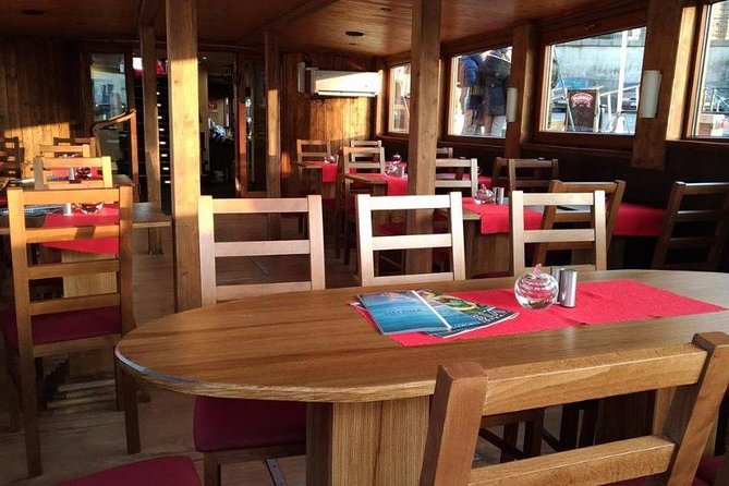 Cruise on the Vltava River With Snack - Negative Experiences