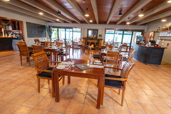 Cruise Ship - Bay of Islands Wine & Craft Beer Tour With Lunch - Tour Guide Highlights