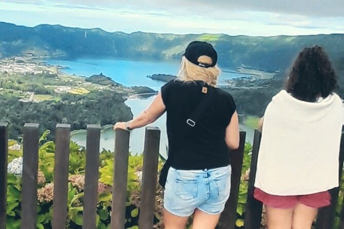 Cruise Travelers: São Miguel Top Iconic Volcanoes 5-6 Hours Tour - Knowledgeable Guides and Informative Tours